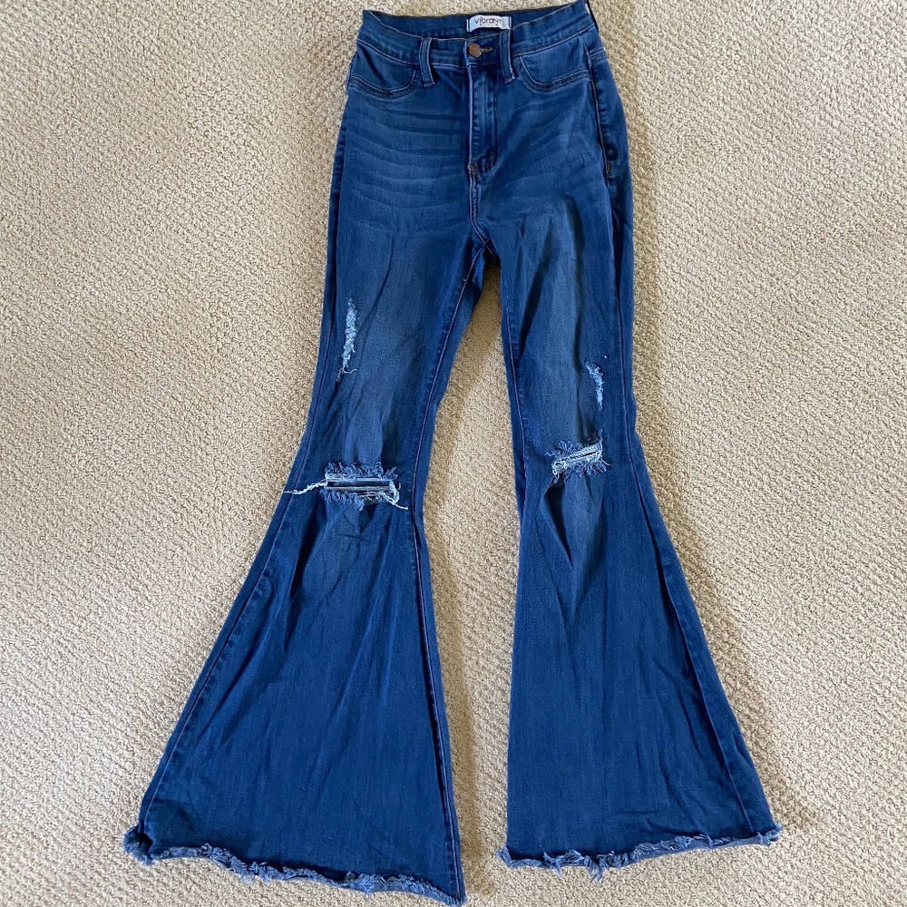 Vibrant bell bottoms in size 3